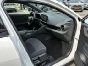 Toyota C hr thumbnail 46