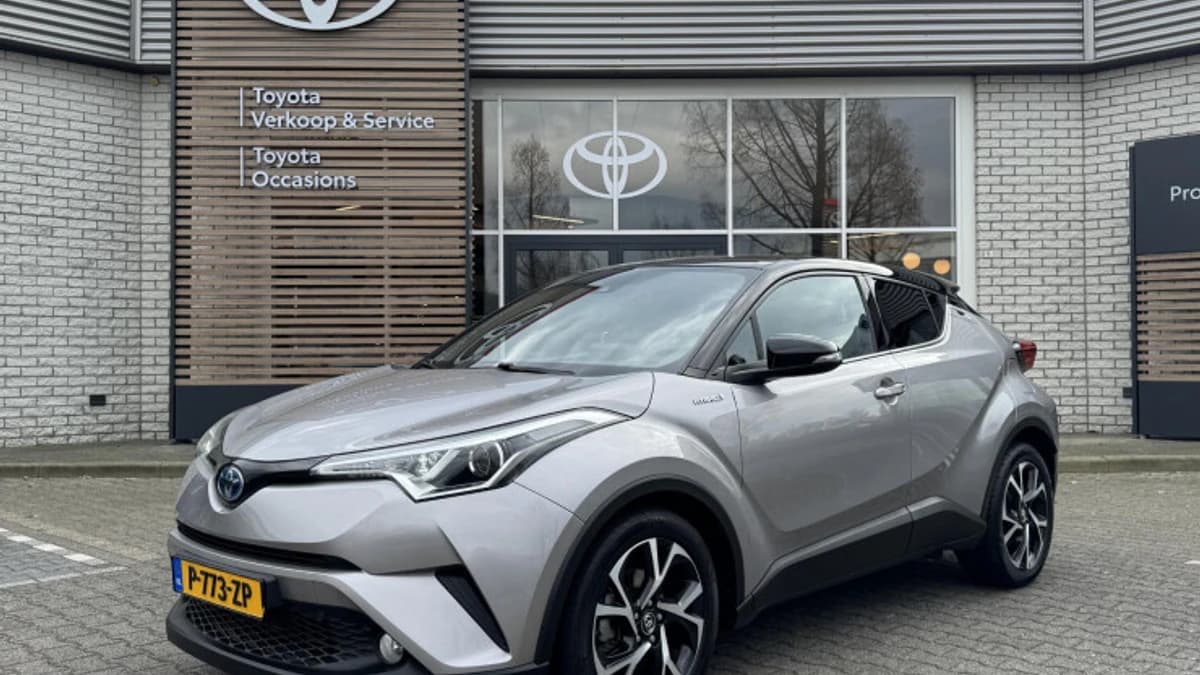 Toyota C hr — foto 1