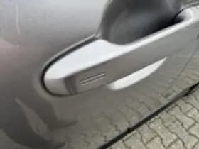 Toyota C hr thumbnail 46