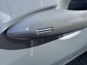 Toyota Corolla thumbnail 16