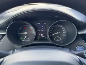Toyota C hr thumbnail 28