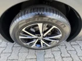 Toyota C hr thumbnail 50