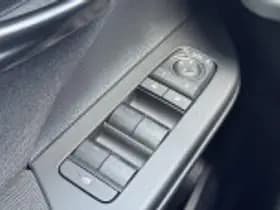 Toyota C hr thumbnail 62