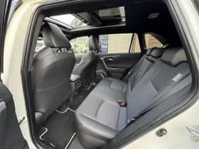 Toyota RAV4 thumbnail 18