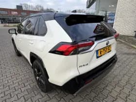 Toyota RAV4 thumbnail 5