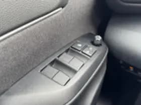 Toyota Yaris Cross thumbnail 60