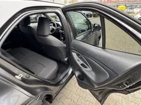 Toyota Yaris Cross thumbnail 23