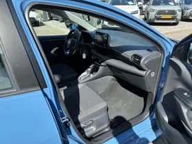 Toyota Yaris thumbnail 17