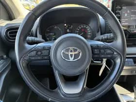 Toyota Yaris thumbnail 21