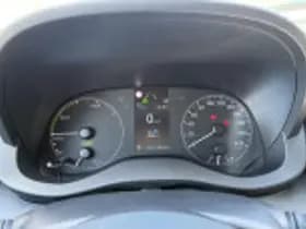 Toyota Yaris thumbnail 48