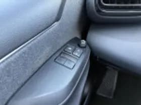 Toyota Yaris thumbnail 51