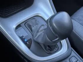 Toyota Yaris thumbnail 33