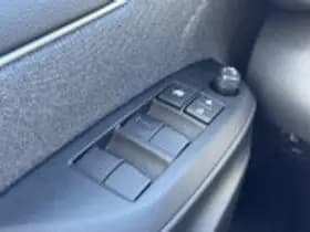 Toyota Yaris thumbnail 53