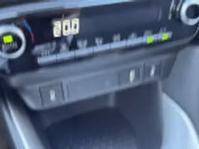 Toyota Yaris thumbnail 58