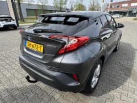 Toyota C hr thumbnail 3