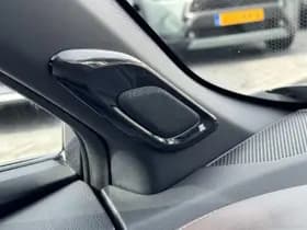Toyota C hr thumbnail 27