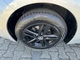 Toyota Corolla thumbnail 17