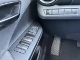 Toyota C hr thumbnail 64