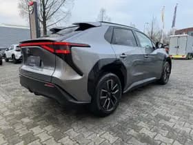 Toyota bZ4X thumbnail 14