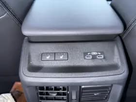 Toyota bZ4X thumbnail 25