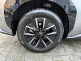 Toyota bZ4X thumbnail 47