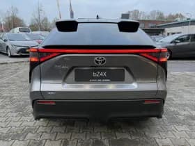 Toyota bZ4X thumbnail 10