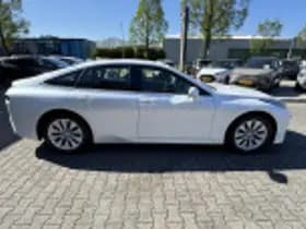 Toyota Mirai thumbnail 44