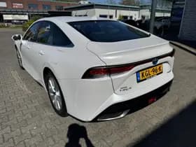 Toyota Mirai thumbnail 9