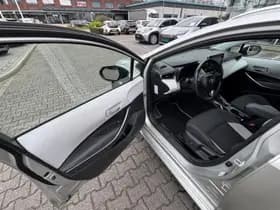 Toyota Corolla thumbnail 17