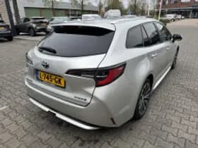Toyota Corolla thumbnail 4