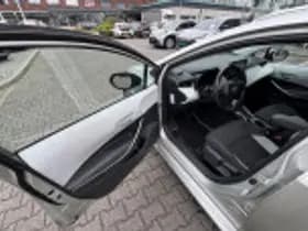 Toyota Corolla thumbnail 45