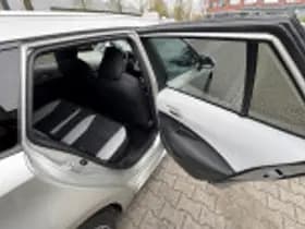 Toyota Corolla thumbnail 52