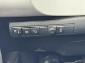 Toyota Corolla thumbnail 54