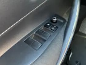 Toyota Corolla thumbnail 52