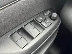 Toyota Yaris Cross thumbnail 17