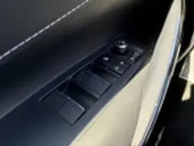 Toyota Corolla thumbnail 68