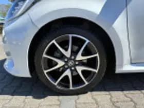 Toyota Yaris thumbnail 70