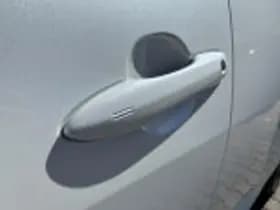 Toyota Yaris thumbnail 72