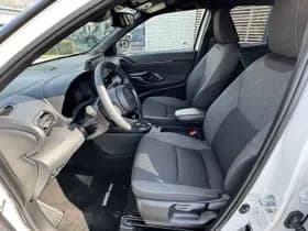 Toyota Yaris Cross thumbnail 17