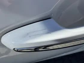 Toyota RAV4 thumbnail 18