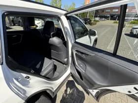Toyota RAV4 thumbnail 30