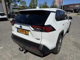 Toyota RAV4 thumbnail 5