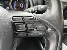 Toyota Yaris thumbnail 25