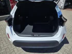 Toyota Yaris Cross thumbnail 48