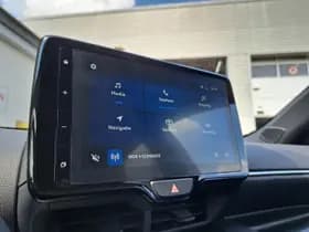 Toyota Yaris thumbnail 11