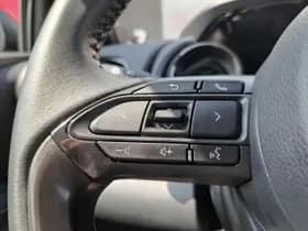 Toyota Yaris thumbnail 24