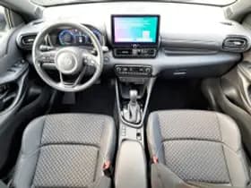 Toyota Yaris thumbnail 3