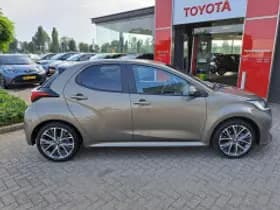 Toyota Yaris thumbnail 6