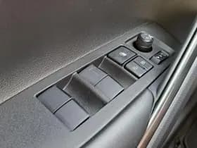 Toyota Corolla thumbnail 31