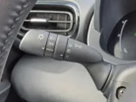 Toyota Yaris Cross thumbnail 50